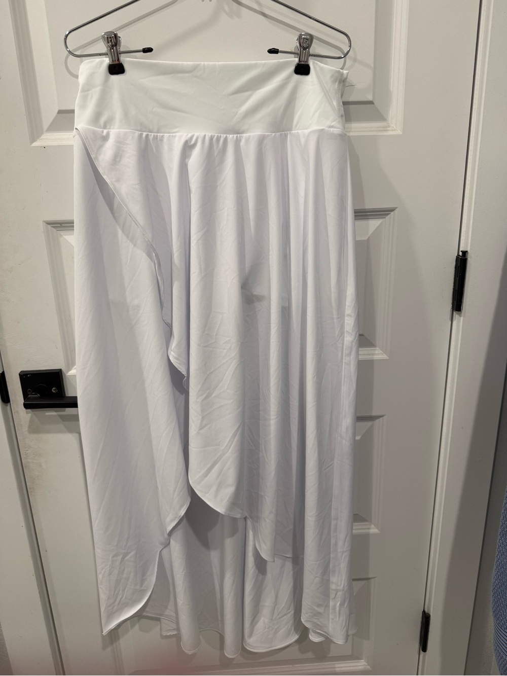 NWT HALARA White High-Low Asymmetrical Maxi Skirt